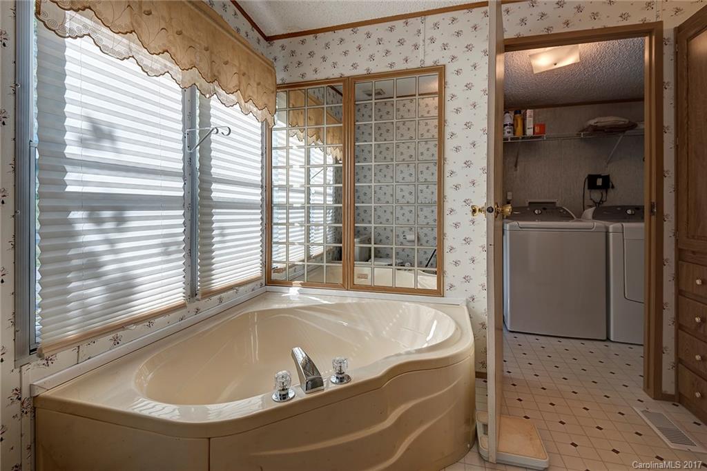 9 Misty Ridge Lane Leicester, NC 28748 - Photo 14 of 24 Gallery Image 14