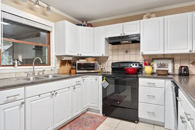 $395,900 | 1940 Karen Circle, Cookeville, TN 38506