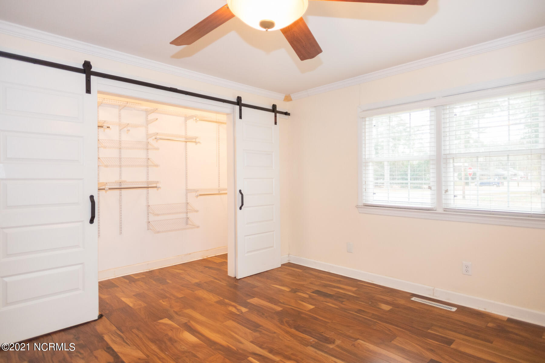 4100 Norman Road Trent Woods, NC 28562 - Photo 22 of 61 Master Bedroom