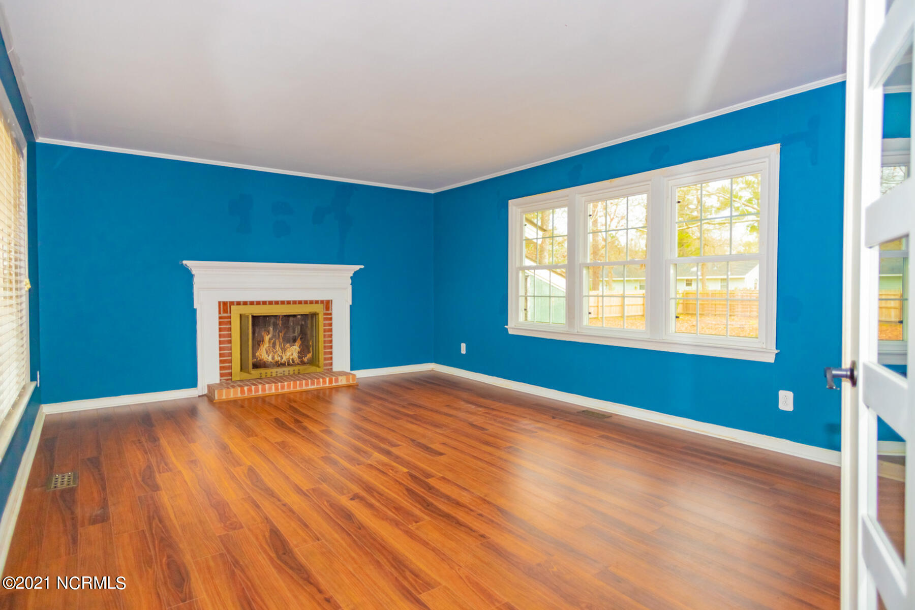 4100 Norman Road Trent Woods, NC 28562 - Photo 7 of 61 Living Room