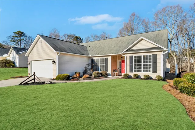 $324,900 | 132 Fledgling Way, Easley, SC 29642