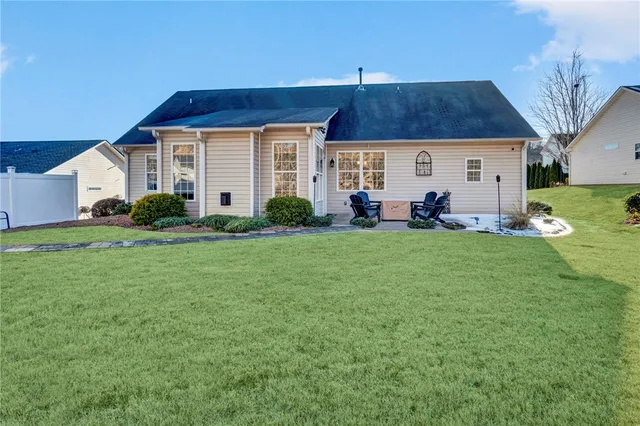 $324,900 | 132 Fledgling Way, Easley, SC 29642