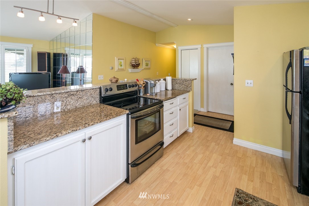 8178 Sehome Road Blaine, WA 98230 - Photo 5 of 12 Gallery Image 5
