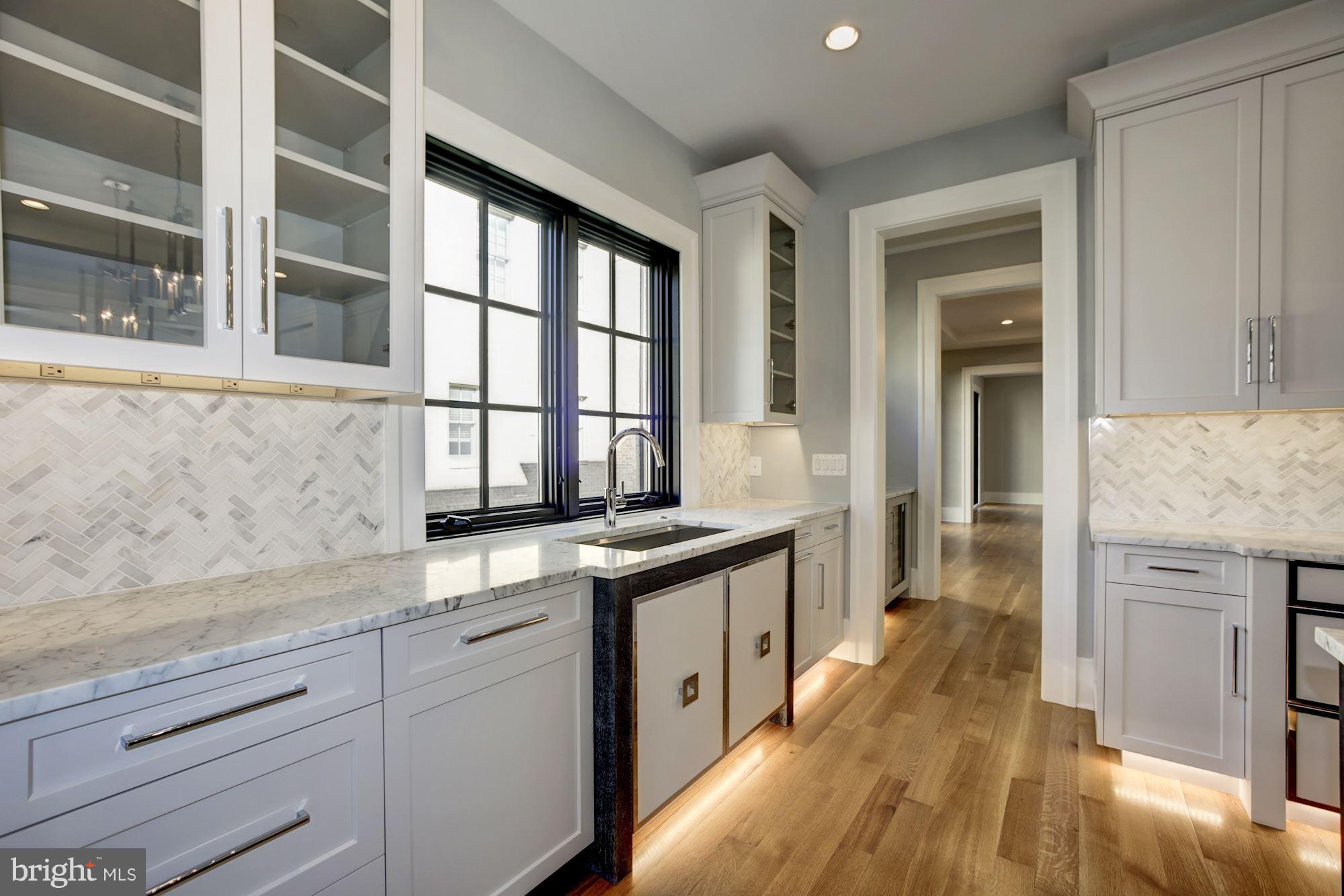 Foxview Circle Northwest Washington, DC 20007 - Photo 13 of 28 Kitchen