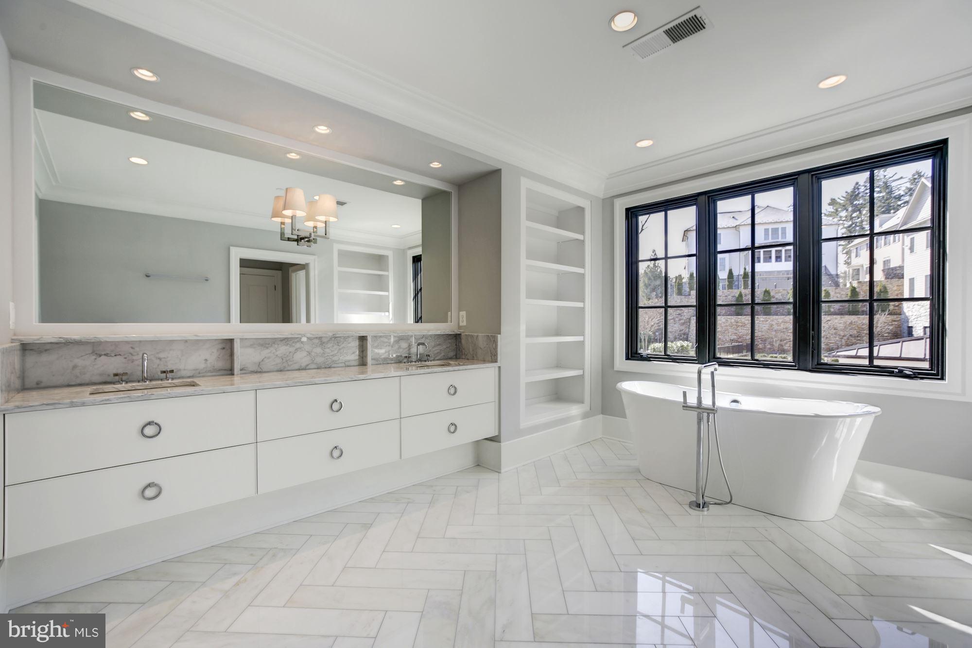 Foxview Circle Northwest Washington, DC 20007 - Photo 18 of 28 Bath (Master)