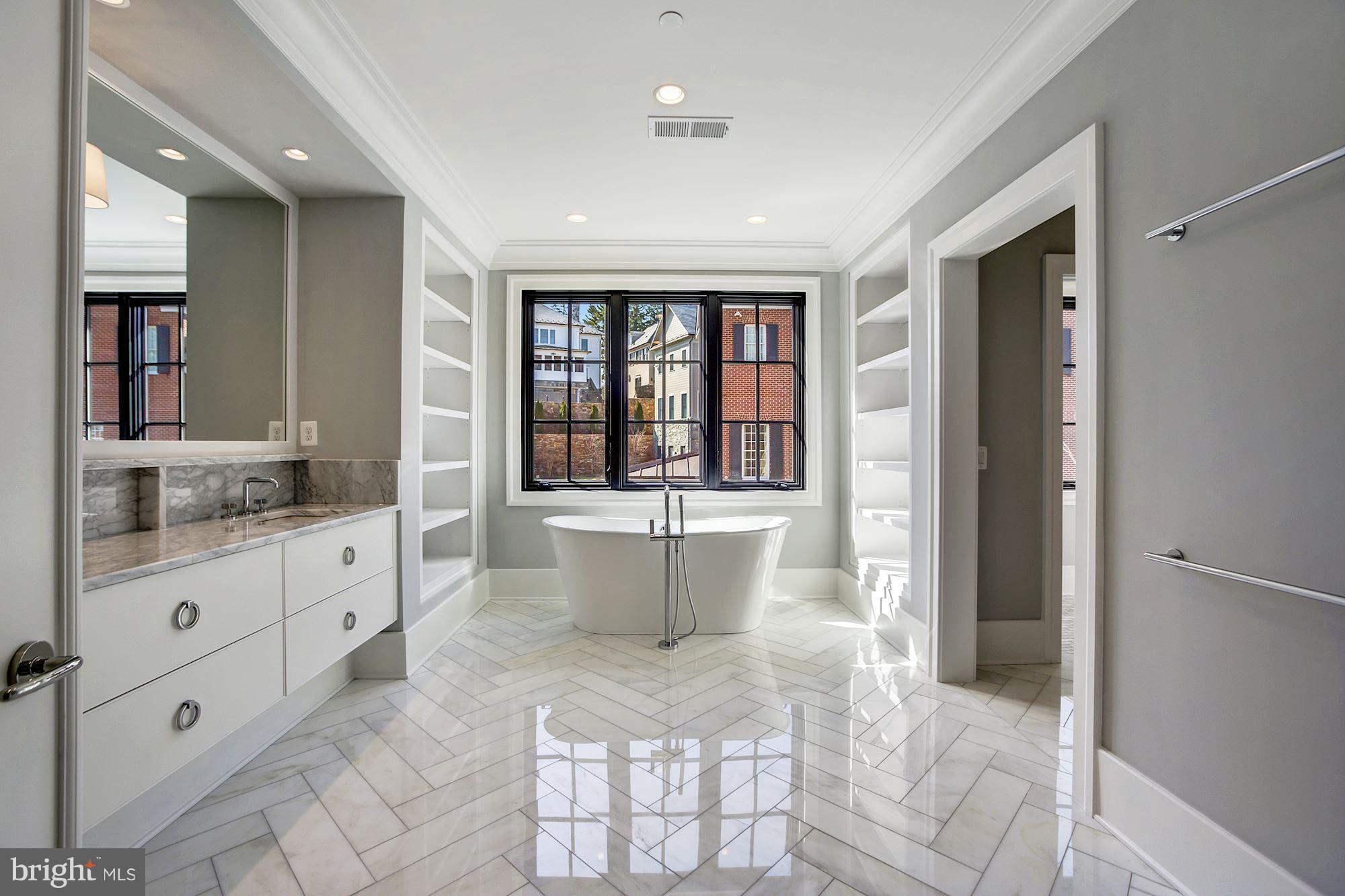 Foxview Circle Northwest Washington, DC 20007 - Photo 20 of 28 Bath (Master)