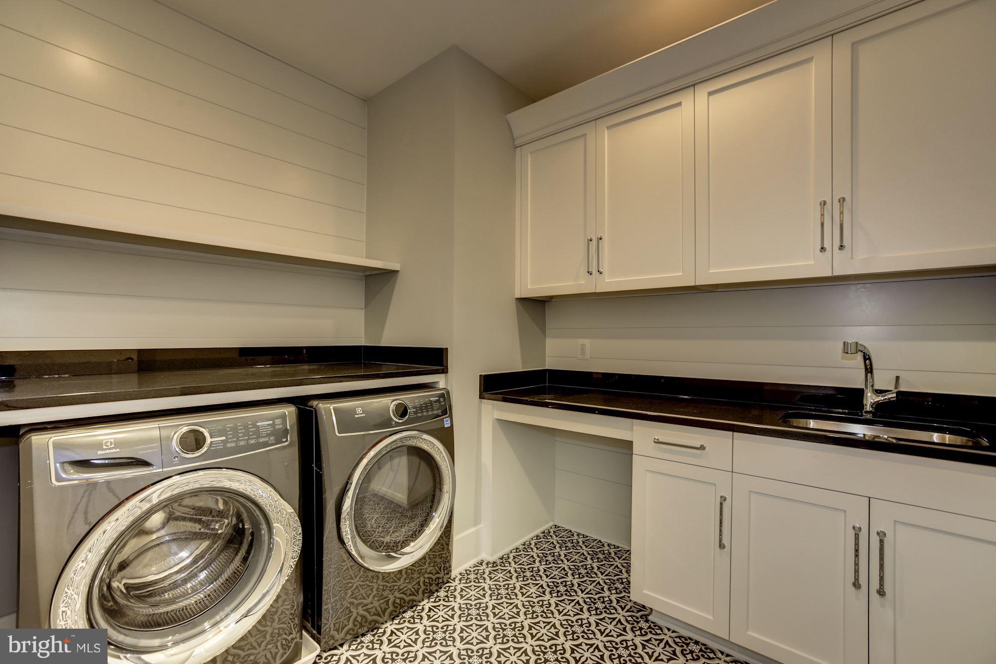 Foxview Circle Northwest Washington, DC 20007 - Photo 27 of 28 2nd Level Laundry Room