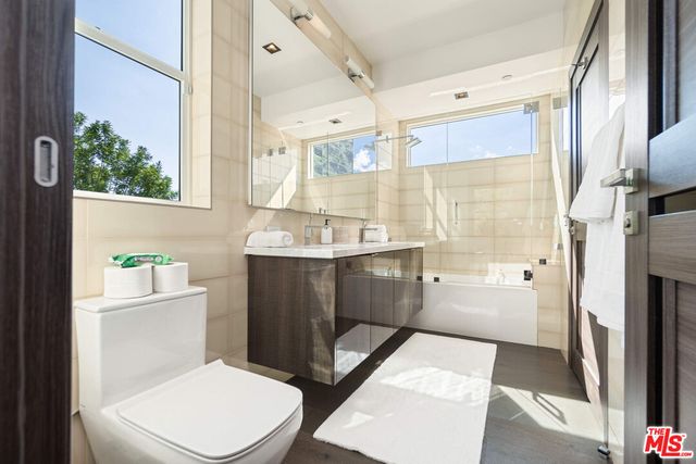 $22,000 | 4640 Radford Avenue, Valley Village, CA 91607