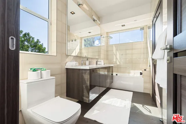 $22,000 | 4640 Radford Avenue, Valley Village, CA 91607