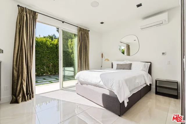 $22,000 | 4640 Radford Avenue, Valley Village, CA 91607