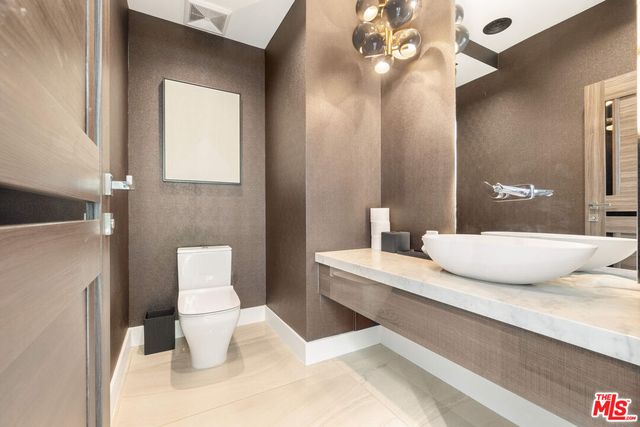 $22,000 | 4640 Radford Avenue, Valley Village, CA 91607