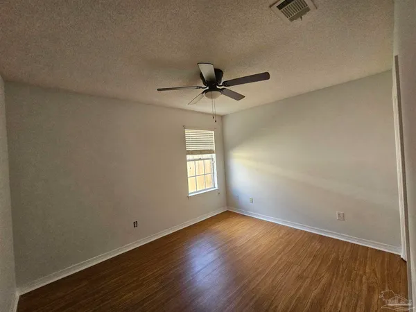 $2,000 | 647 Mozingo Lane, Pensacola, FL 32514