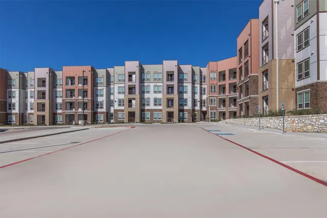 $1,399 | 7450 Bluff Springs Road, Austin, TX 78744