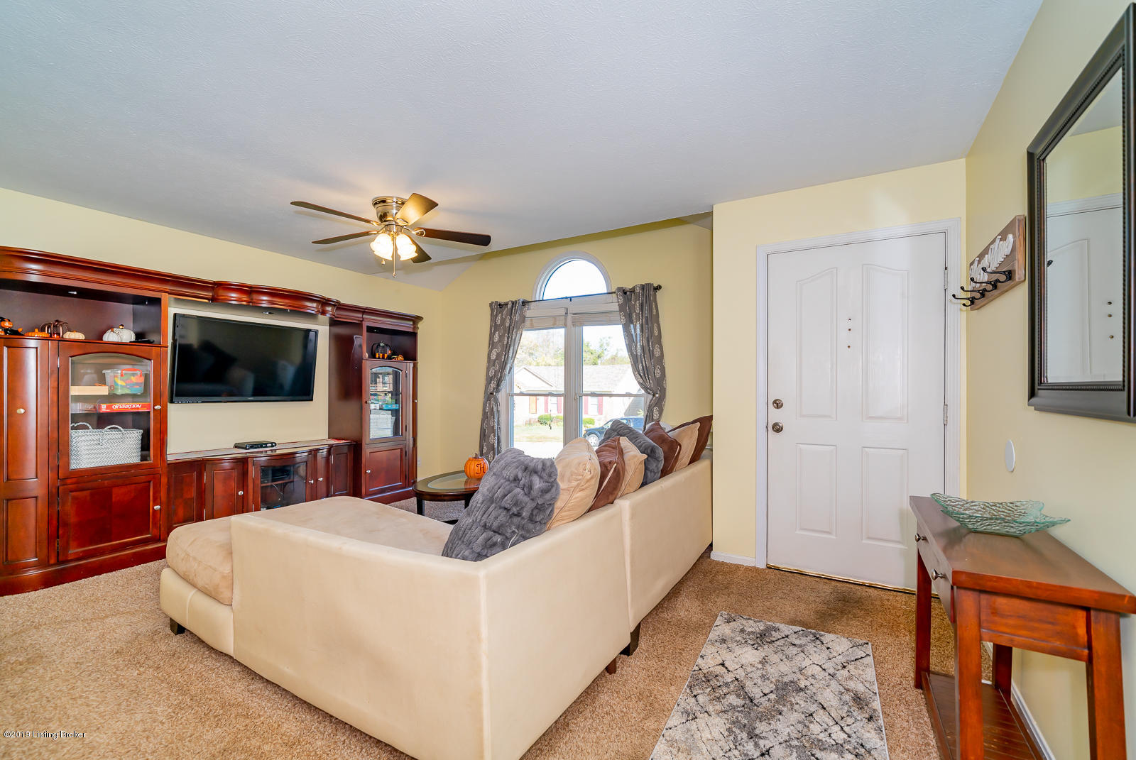 7102 Ridge Creek Road Louisville, KY 40291 - Photo 12 of 45 7102 Ridge Creek Rd L-31