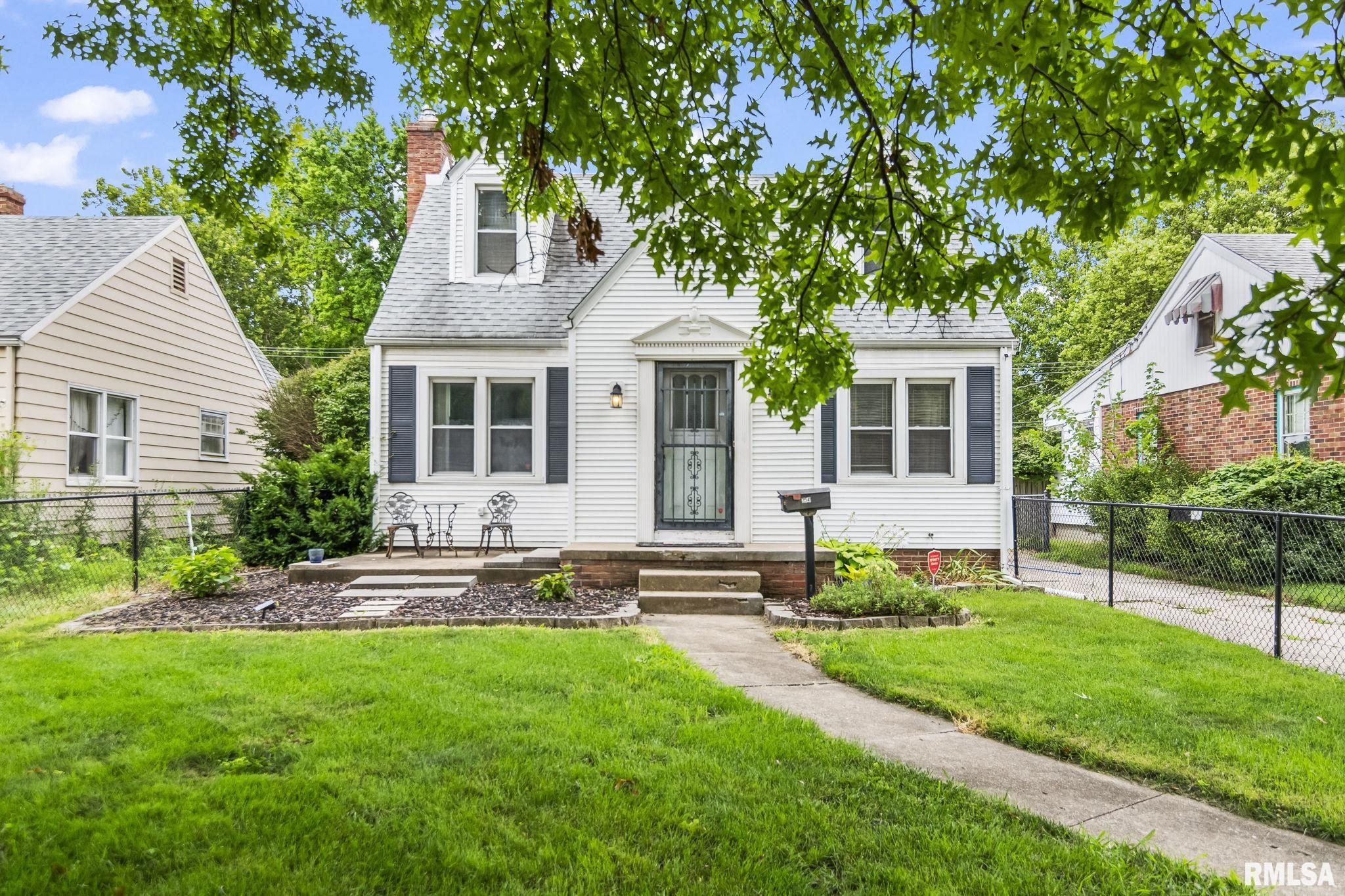 2541 South 5th Street Springfield, IL 62703 - Photo 1 of 39