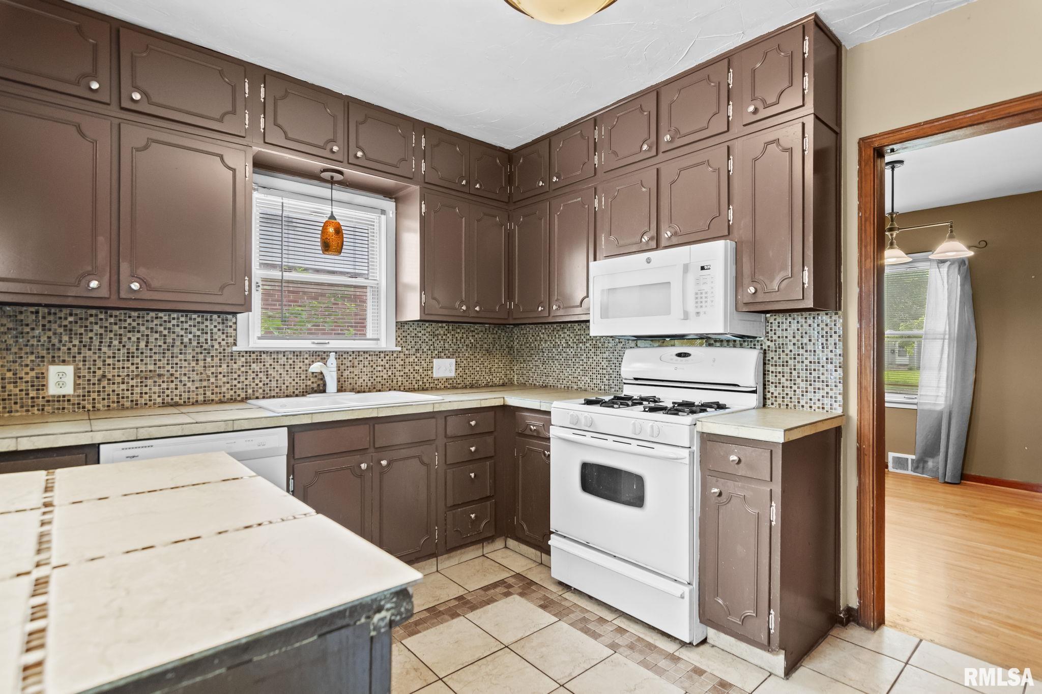 2541 South 5th Street Springfield, IL 62703 - Photo 9 of 39