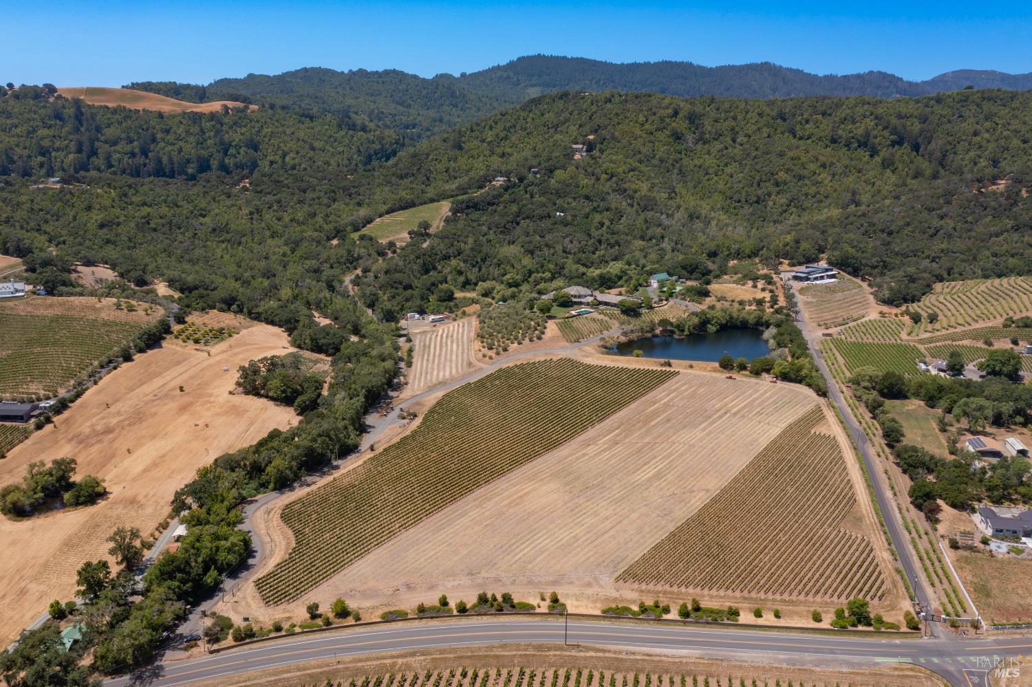 3211 Dry Creek Road Napa, CA 94558 - Photo 13 of 51