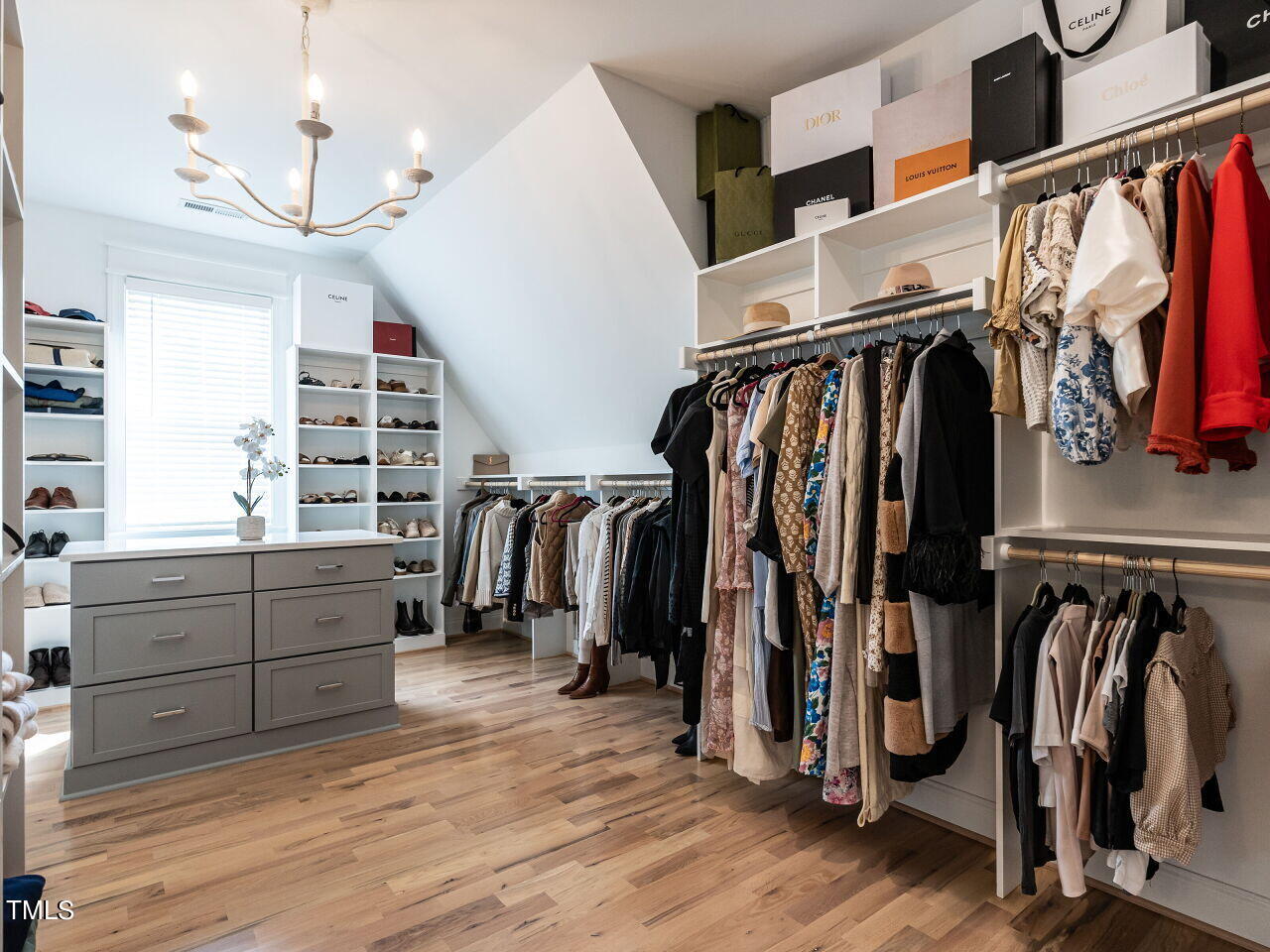 9117 Breeland Way Raleigh, NC 27613 - Photo 24 of 41 024-1280x960-primary-closet