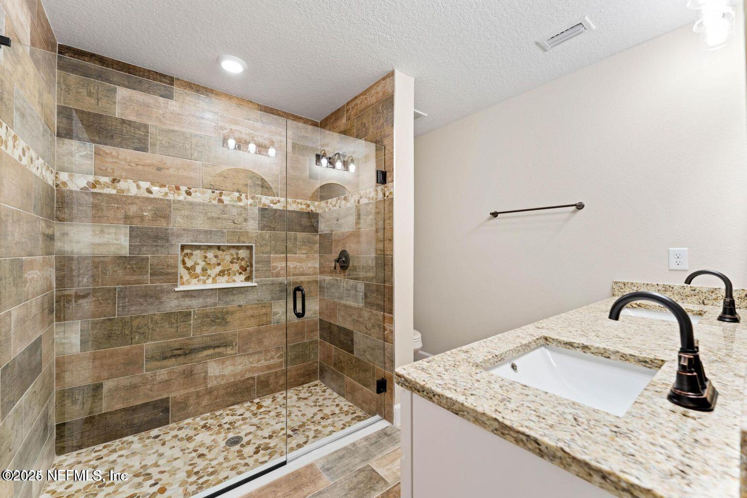 9040 Taylor Field Road Jacksonville, FL 32222 - Photo 12 of 28 Master Bathroom