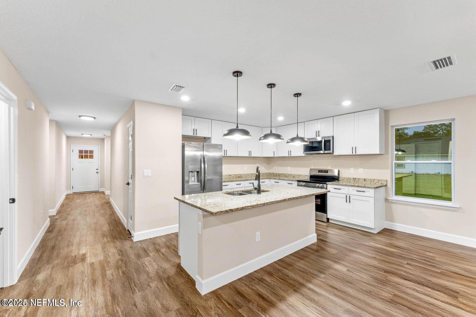 9040 Taylor Field Road Jacksonville, FL 32222 - Photo 7 of 28 Kitchen