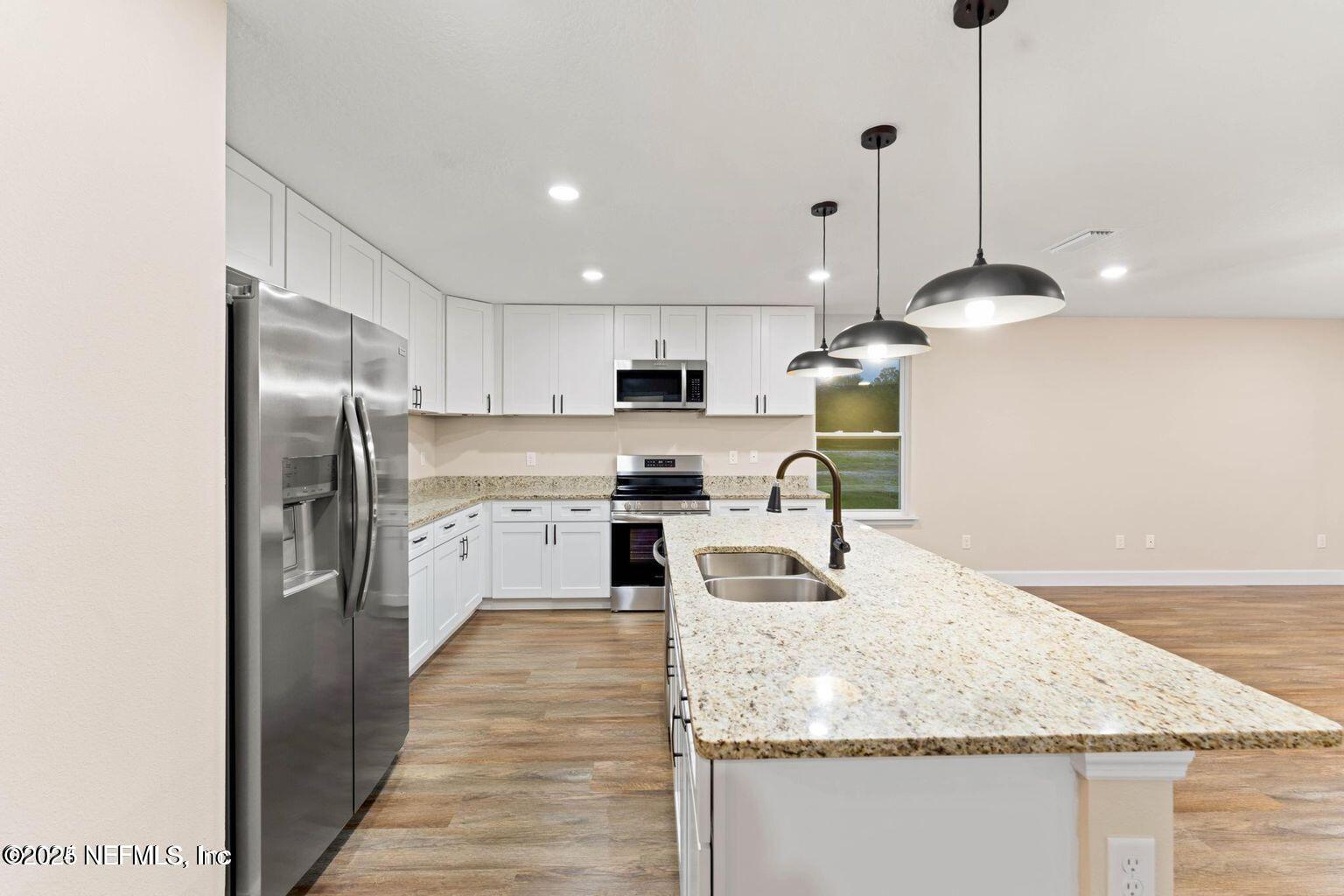 9040 Taylor Field Road Jacksonville, FL 32222 - Photo 8 of 28 Kitchen