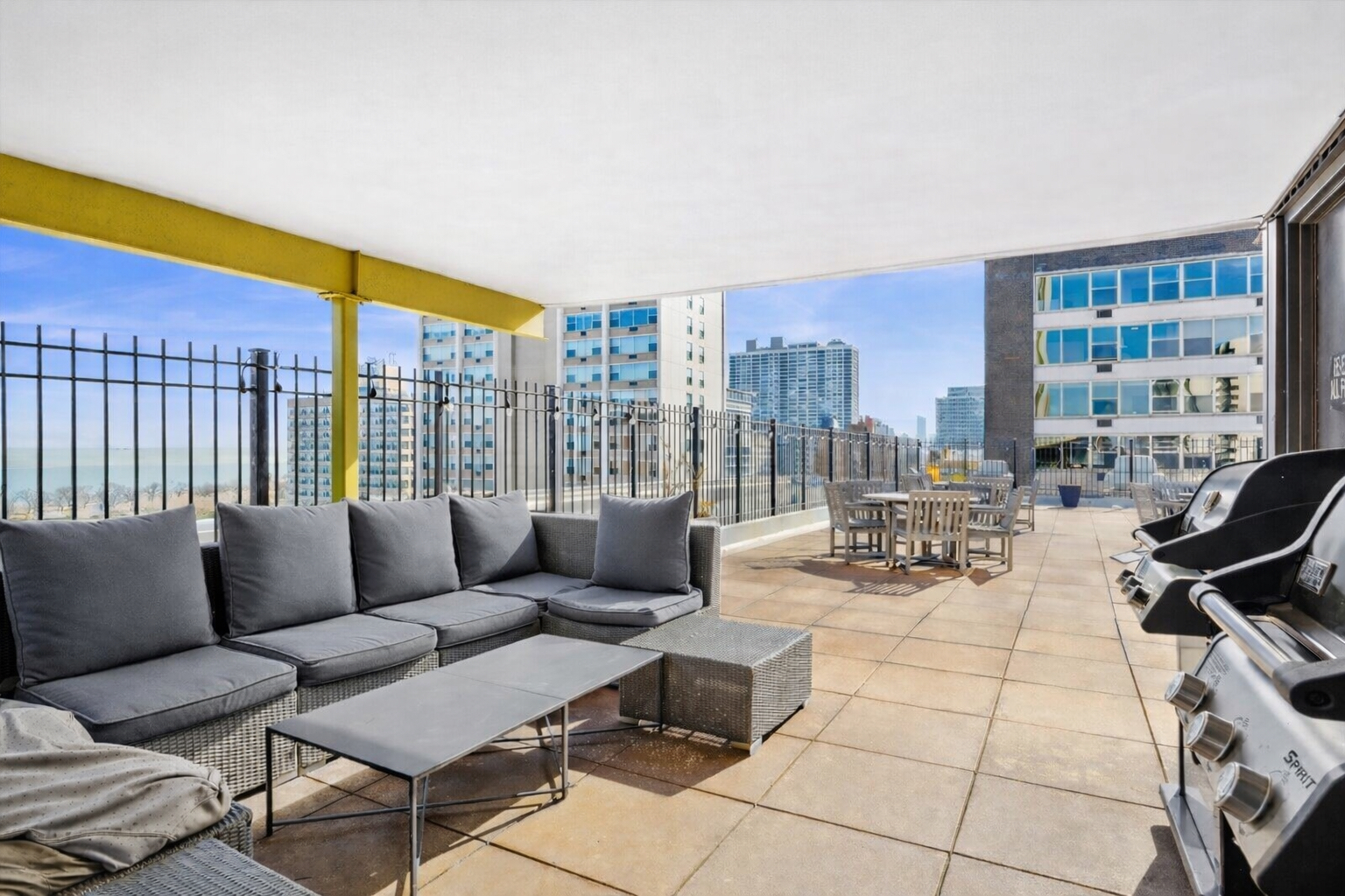 3033 North Sheridan Road, Unit 1608 Chicago, IL 60657 - Photo 15 of 16