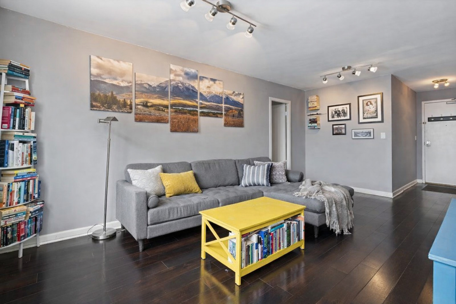 3033 North Sheridan Road, Unit 1608 Chicago, IL 60657 - Photo 5 of 16