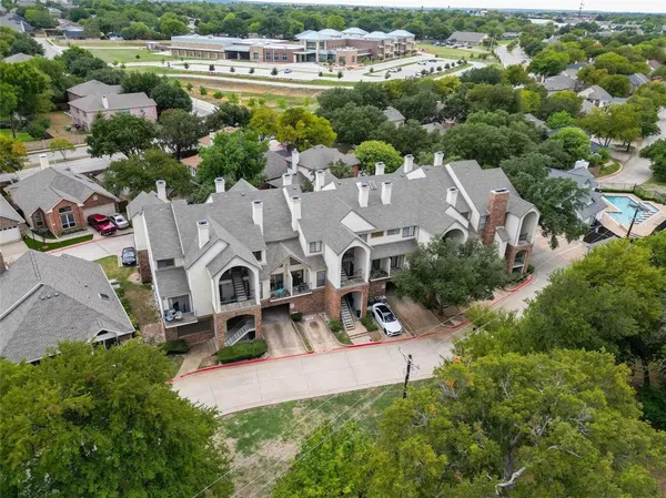$1,250 | 501 Arbor Creek Drive, Unit 207, Euless, TX 76039