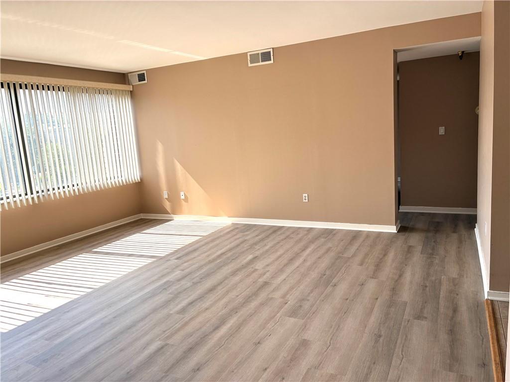 750 Washington Road, Unit 702 Pittsburgh, PA 15228 - Photo 5 of 22 A view toward the hallway to bedrooms.