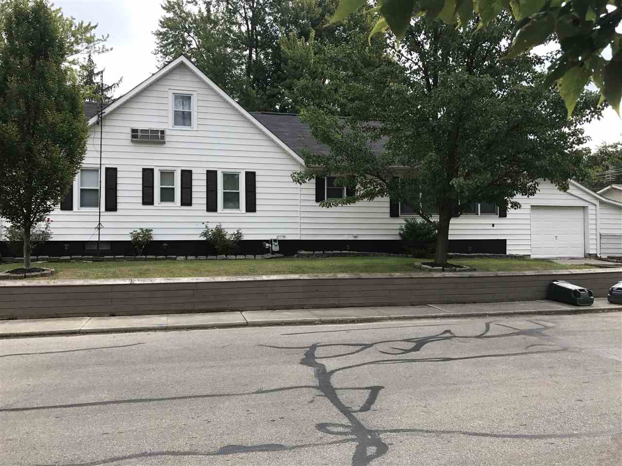 623 Studebaker Street Decatur, IN 46733 - Photo 3 of 23