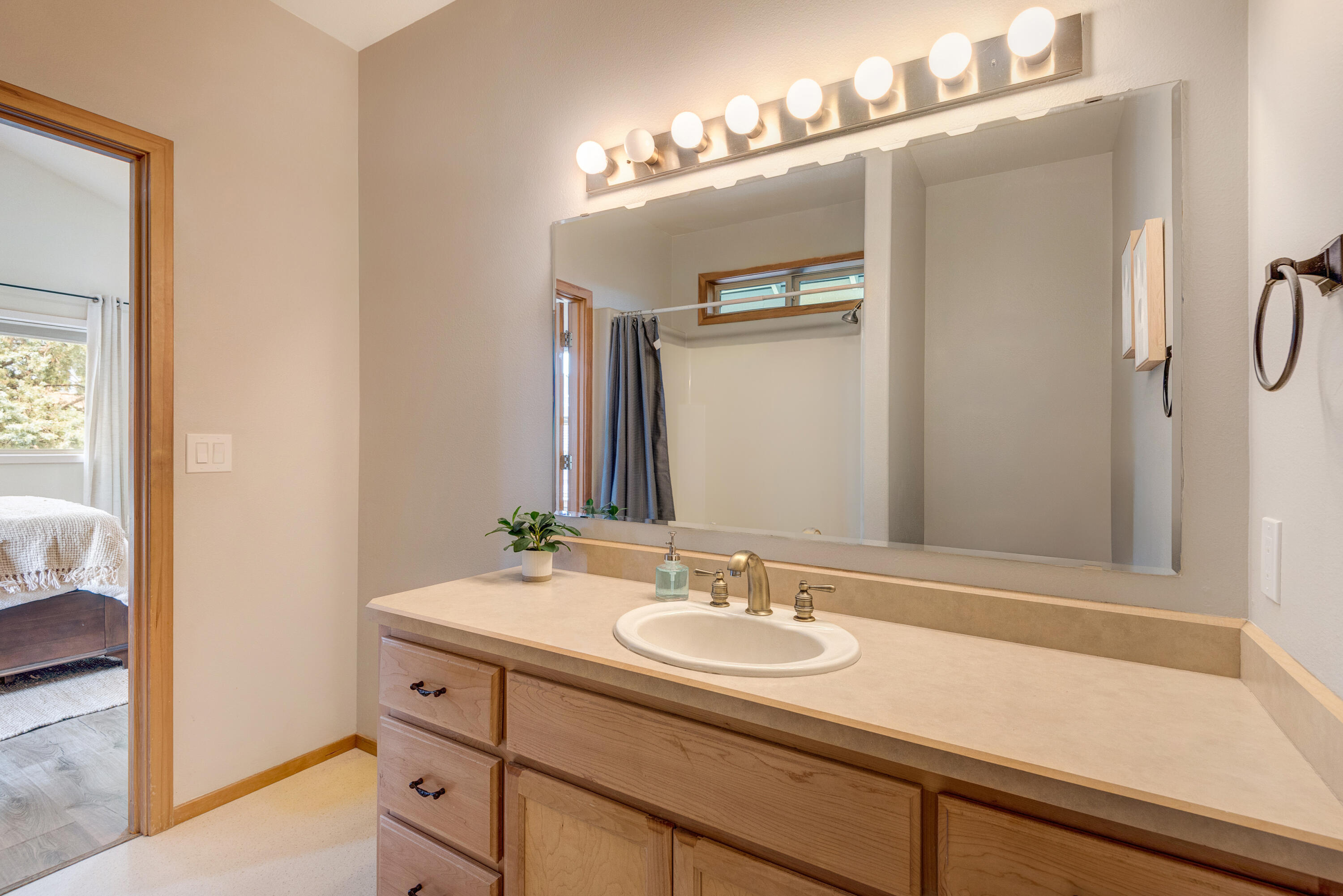 3773 Southwest Timber Avenue Redmond, OR 97756 - Photo 17 of 31 3773 SW Timber Ave - 17