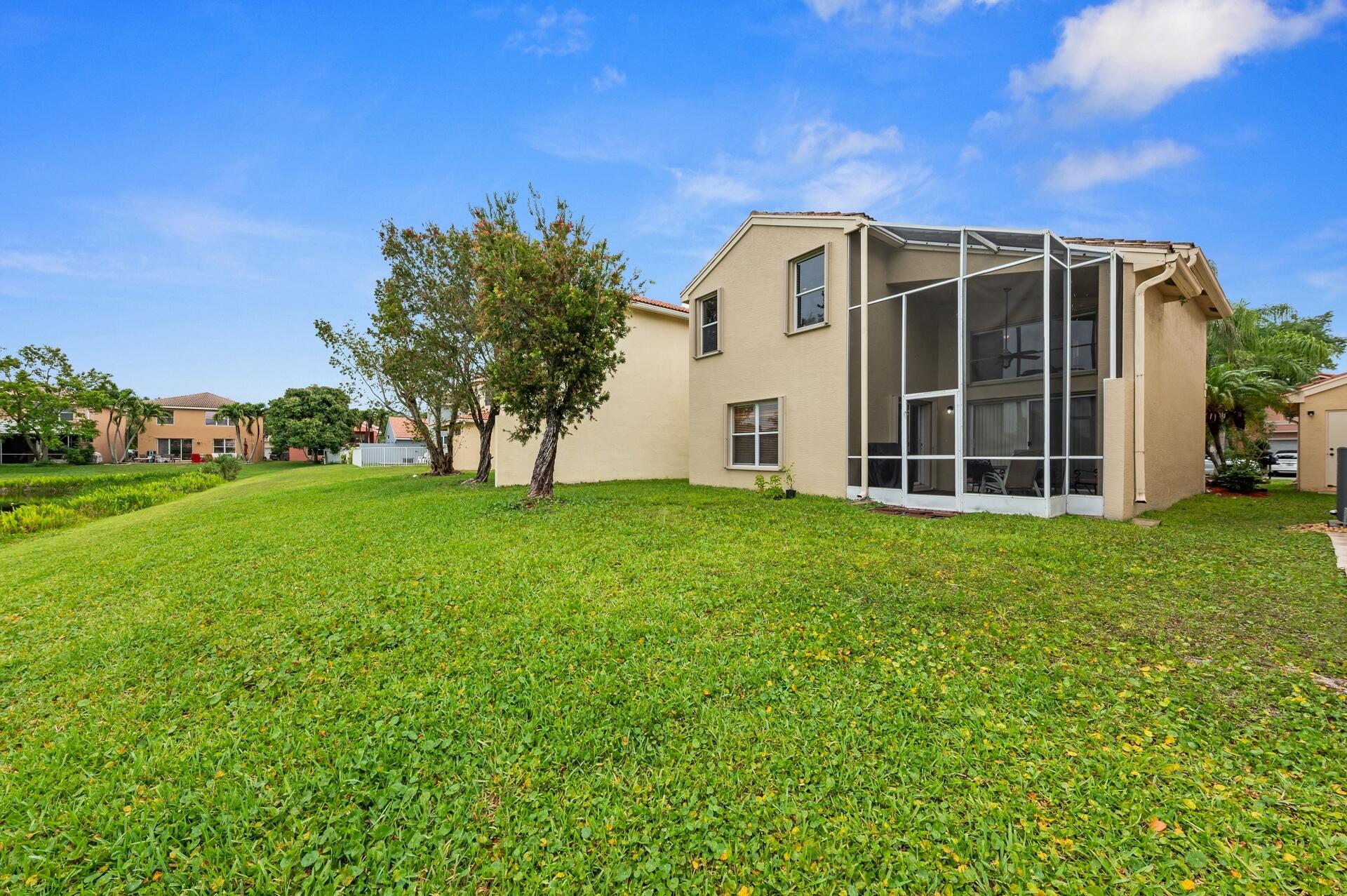 5217 Rising Comet Lane Greenacres, FL 33463 - Photo 5 of 13 1920x1277_100_1776503297783_177644478722