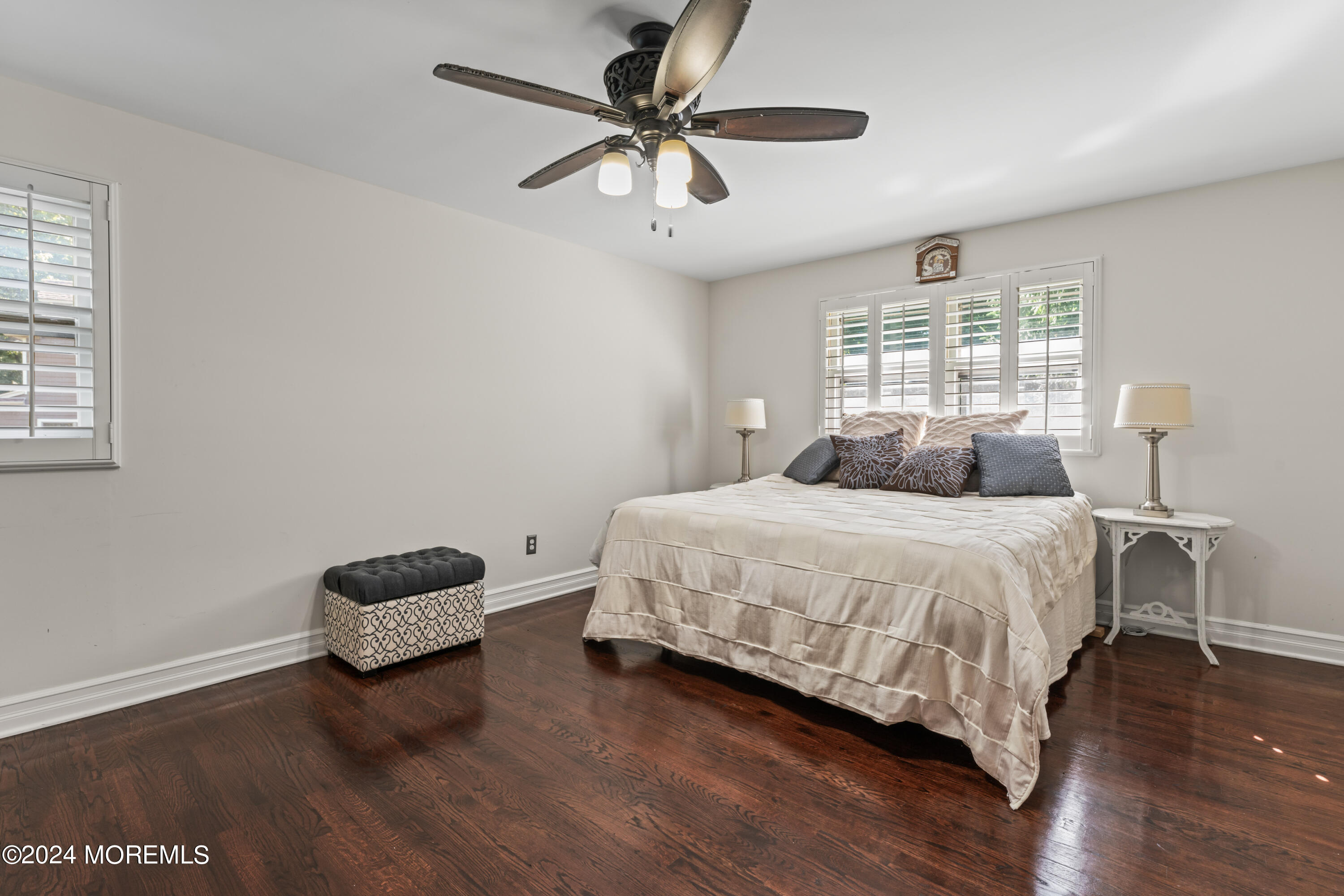54 Rutherford Road Berkeley Heights, NJ 07922 - Photo 21 of 43 a bedroom with a bed furniture and a window