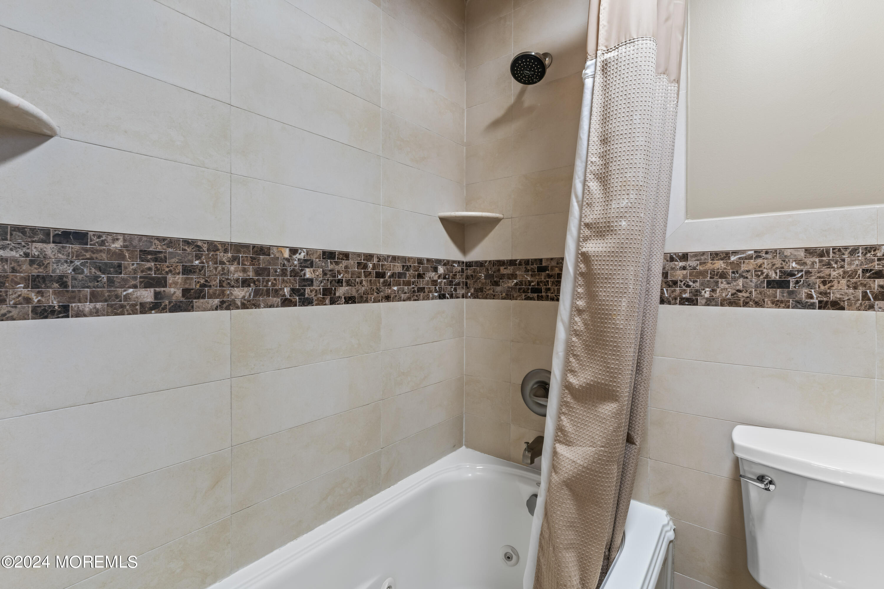 54 Rutherford Road Berkeley Heights, NJ 07922 - Photo 24 of 43 a bathroom with a shower and a toilet
