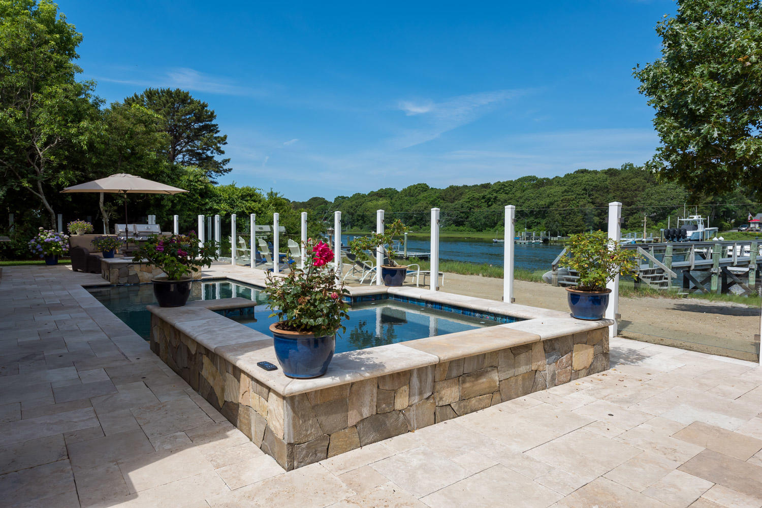 387 Monomoscoy Road Mashpee, MA 02649 - Photo 5 of 36 387Monomoscoy213