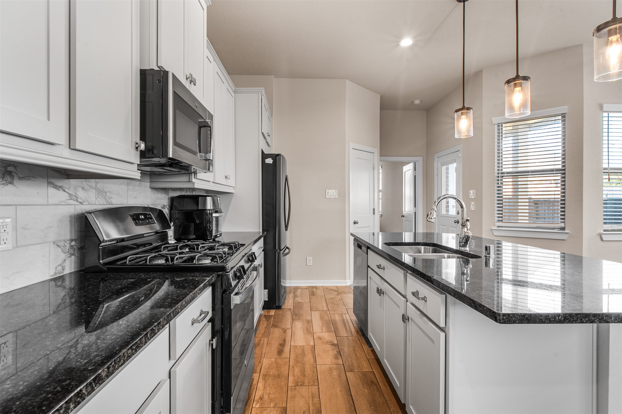 10517 Wild Chives Conroe, TX 77385 - Photo 13 of 30