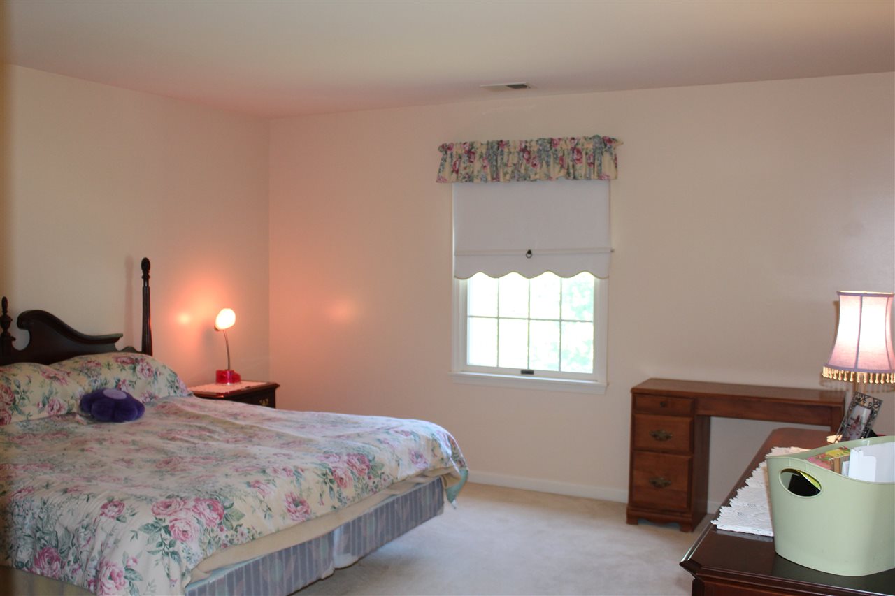 7522 Ridgebrook Newburgh, IN 47630 - Photo 17 of 27 Gallery Image 17
