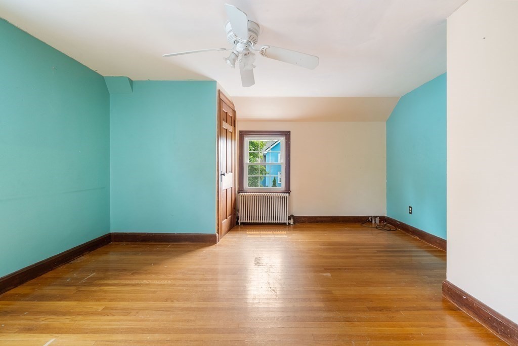 89 Barbara Road Waltham, MA 02453 - Photo 15 of 25 Gallery Image 15