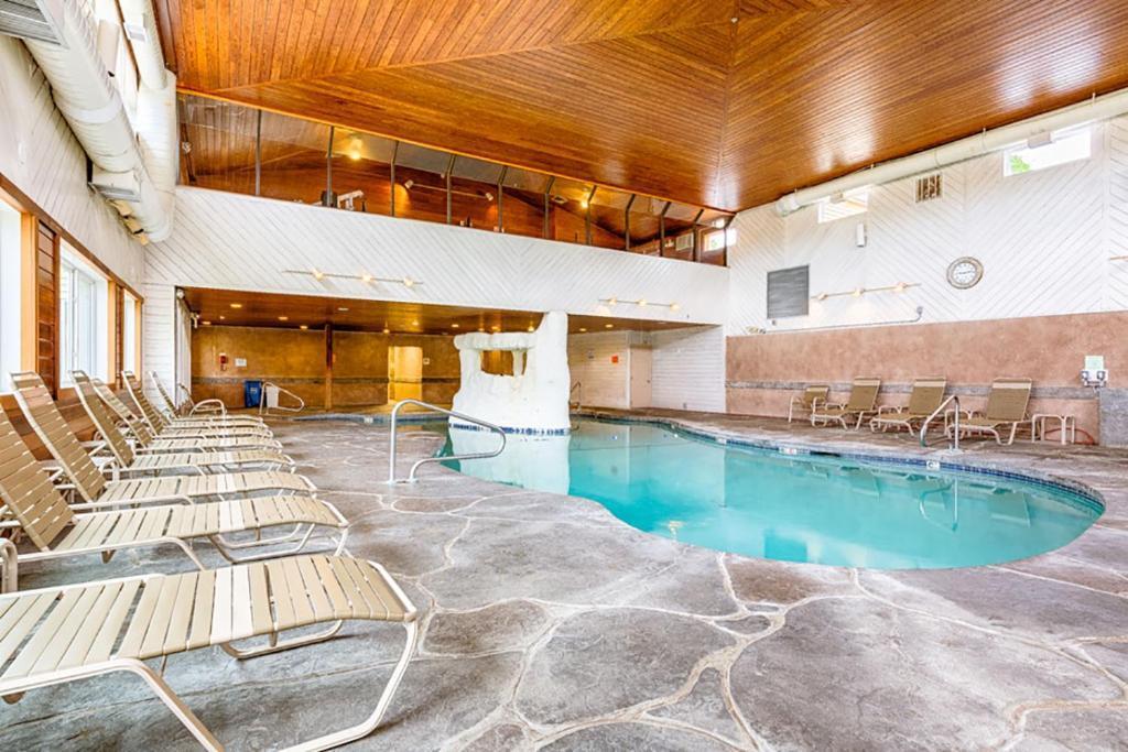 1373 Post Road, Unit 2C Wells, ME 04090 - Photo 4 of 28 VBTS INDOOR POOL
