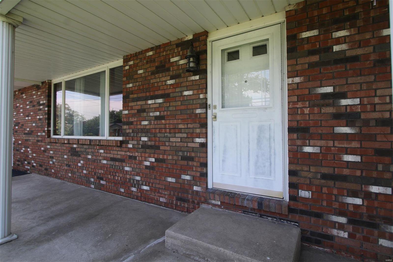 1502 Broadway Avenue South Roxana, IL 62087 - Photo 12 of 25