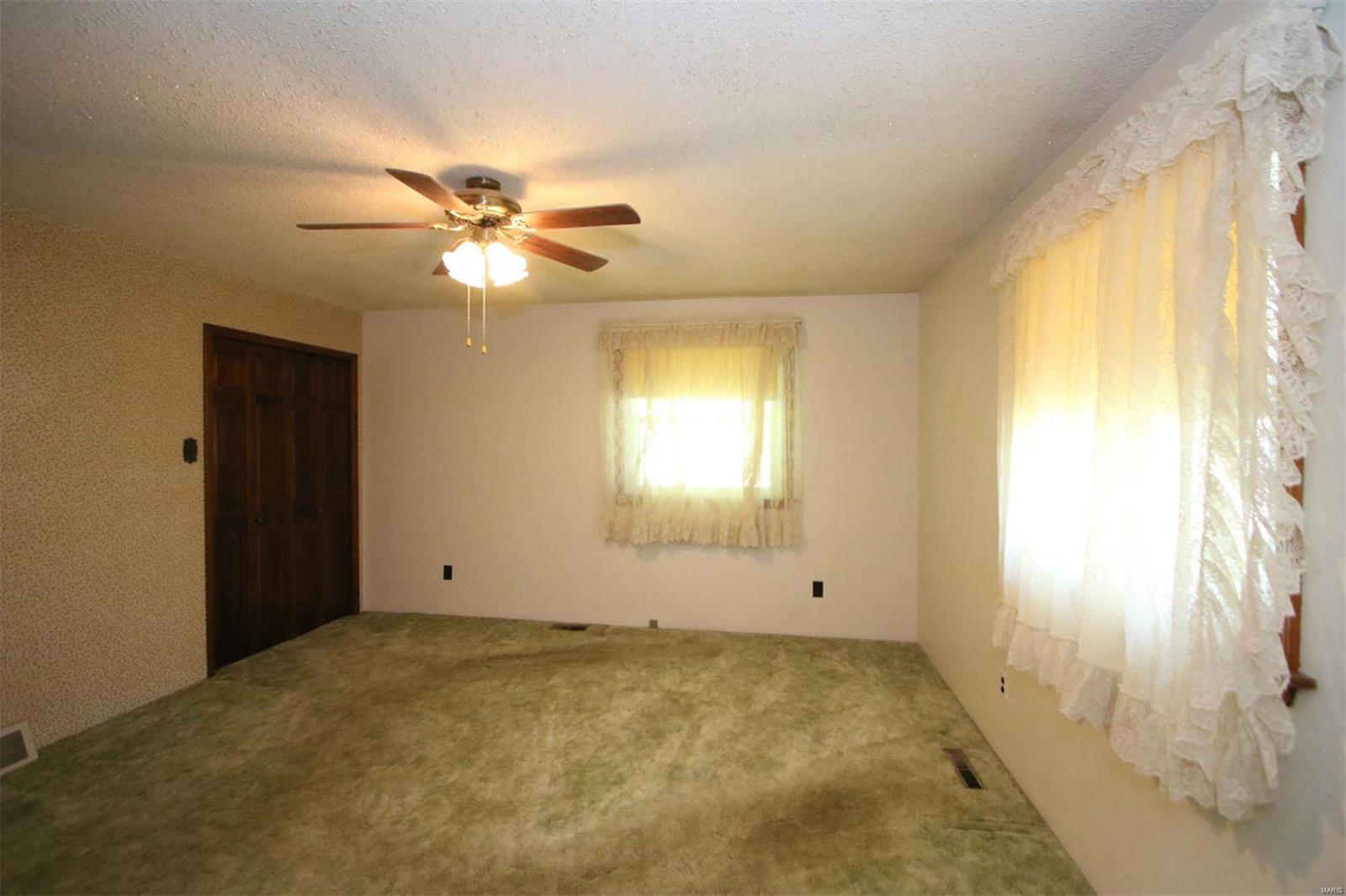1502 Broadway Avenue South Roxana, IL 62087 - Photo 20 of 25