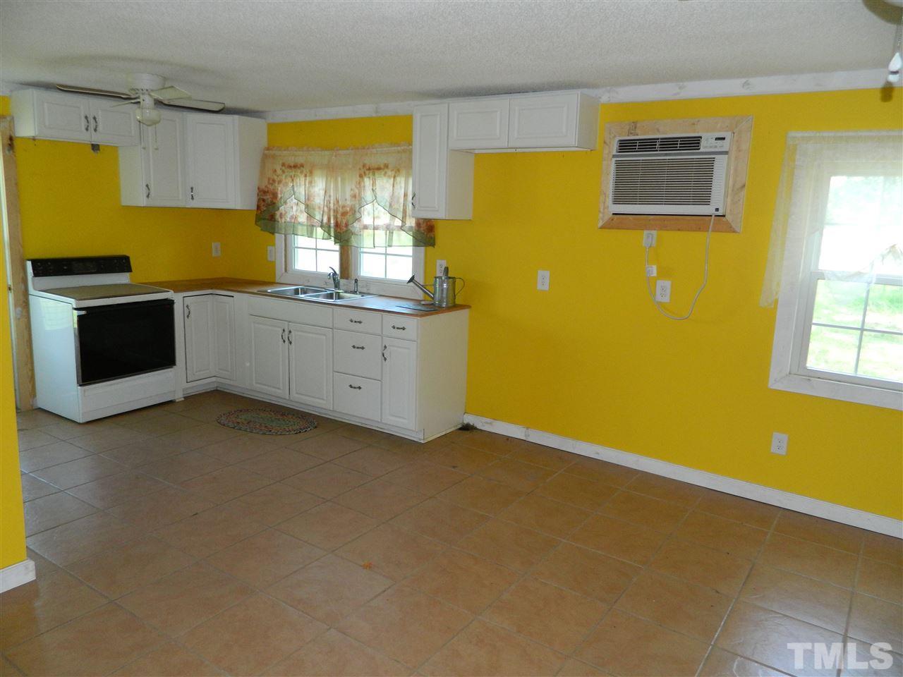 1370 Preston Road Smithfield, NC 27577 - Photo 2 of 9 Gallery Image 2