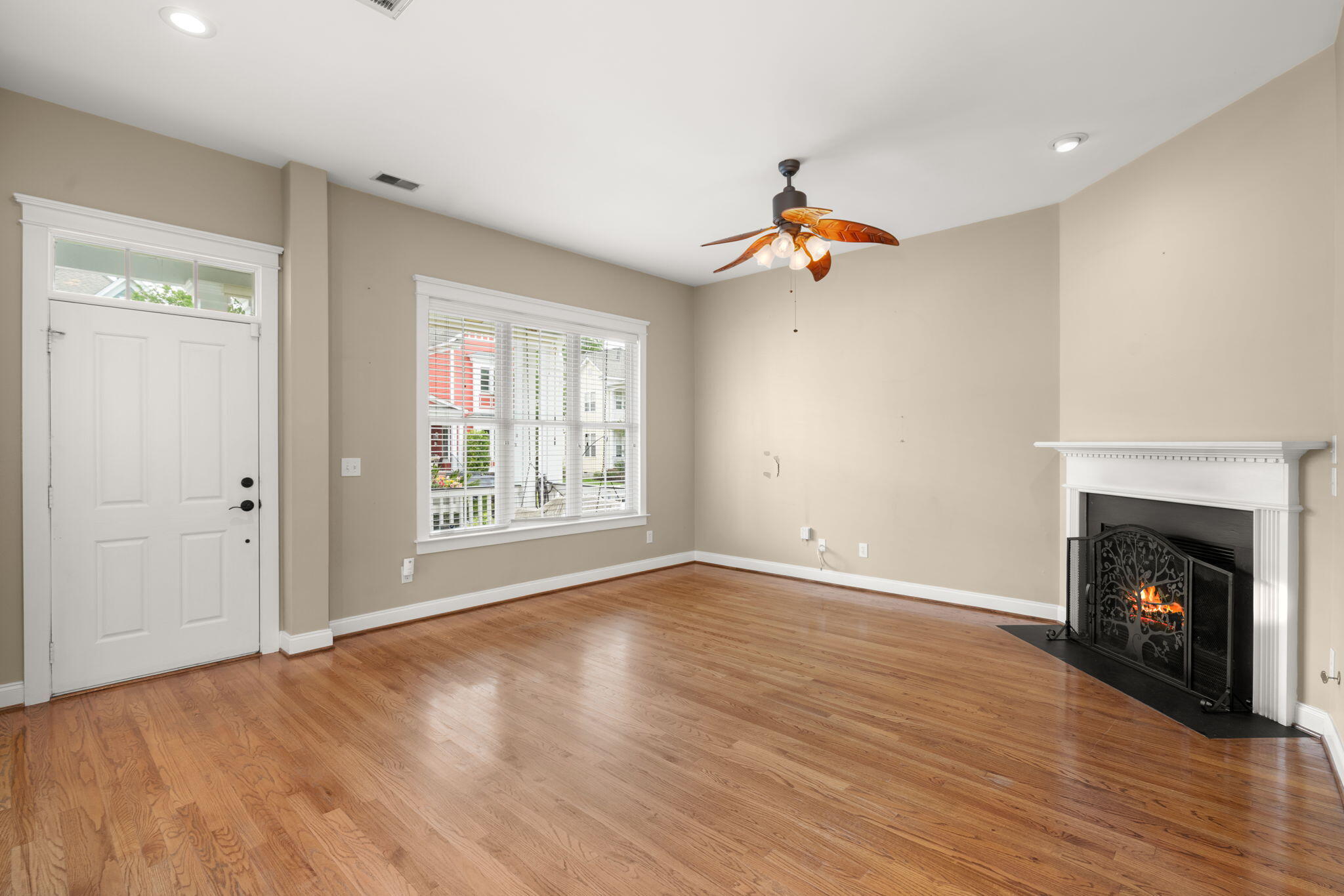 302 Hydrangea Street Summerville, SC 29483 - Photo 17 of 67