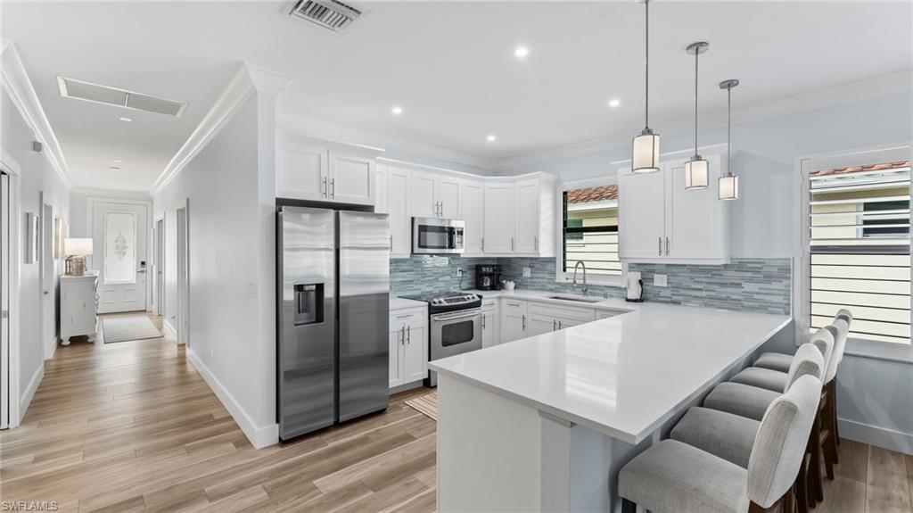 561 94th Avenue North Naples, FL 34108 - Photo 14 of 46