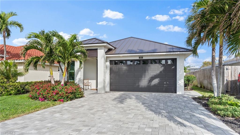 561 94th Avenue North Naples, FL 34108 - Photo 2 of 46