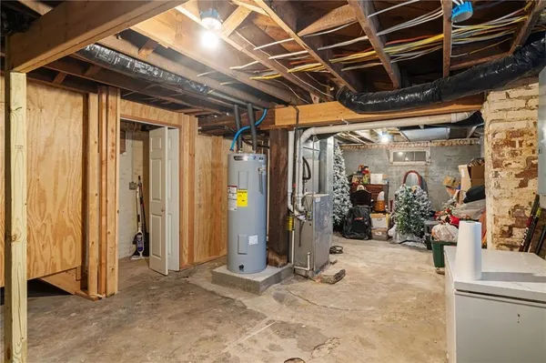 $265,000 | 2709 Felix Street, St. Joseph, MO 64501