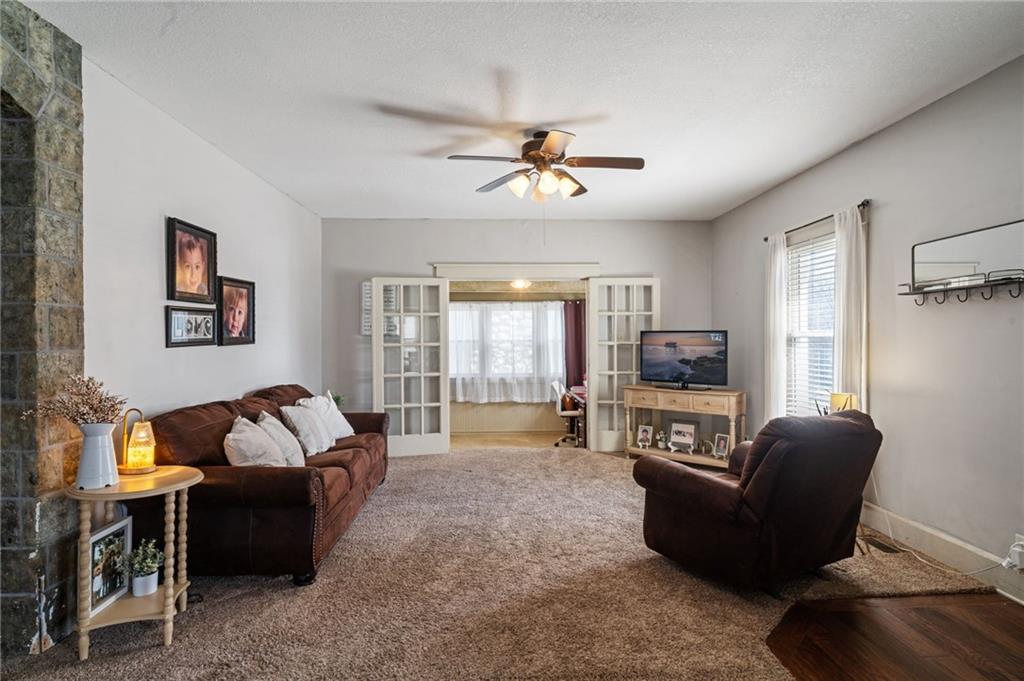 2709 Felix Street St. Joseph, MO 64501 - Photo 4 of 39