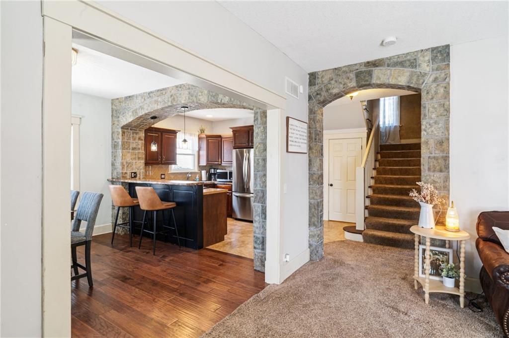 2709 Felix Street St. Joseph, MO 64501 - Photo 5 of 39