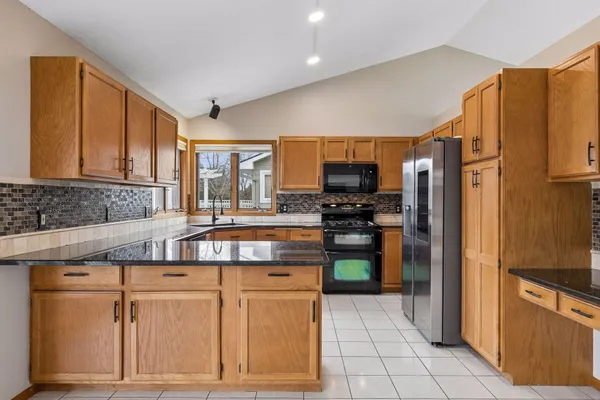 $465,000 | 1325 Courtland East, Waconia, MN 55387