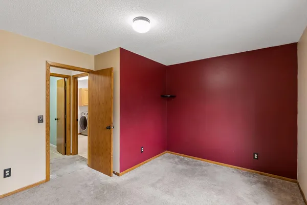 $465,000 | 1325 Courtland East, Waconia, MN 55387